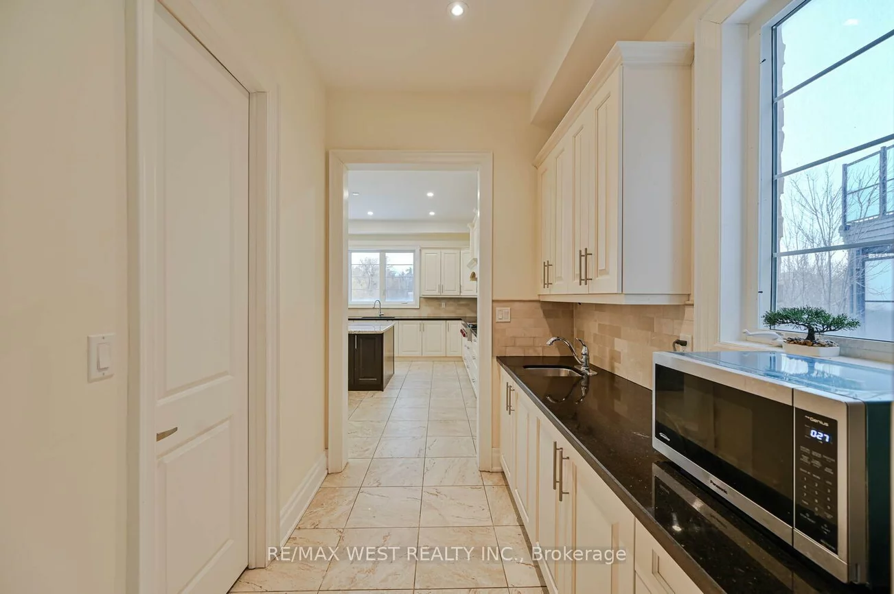 293, Torrey Pines, Kleinburg, Vaughan