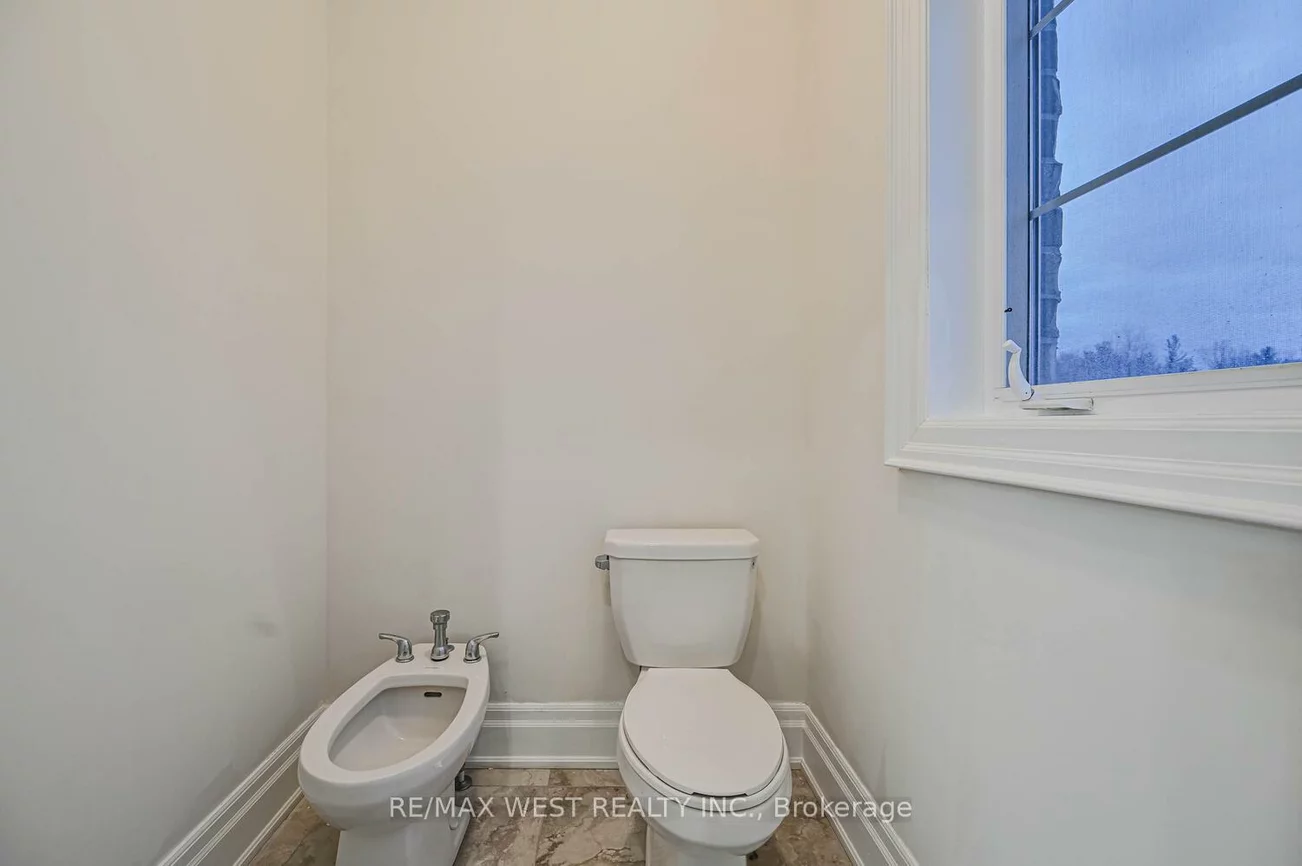 293, Torrey Pines, Kleinburg, Vaughan