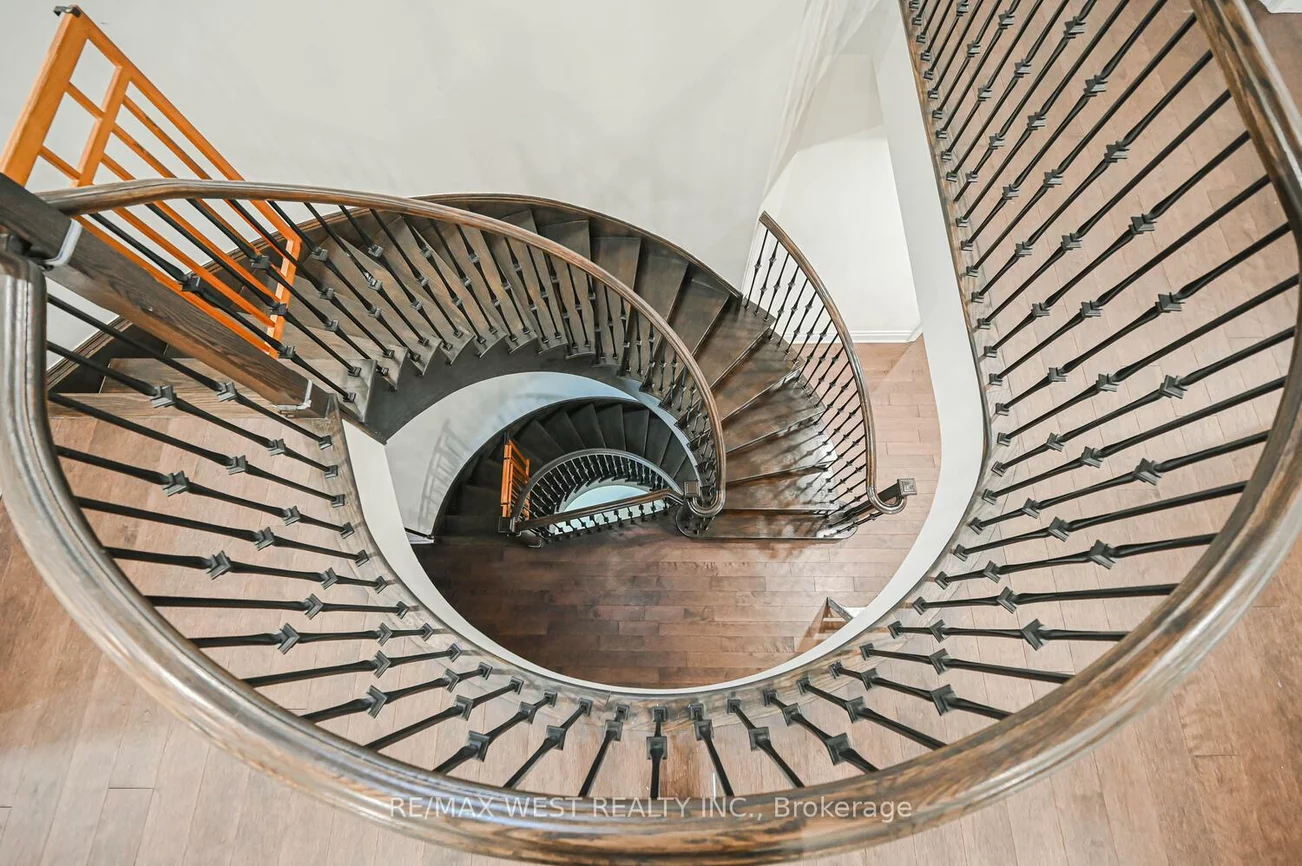 293, Torrey Pines, Kleinburg, Vaughan