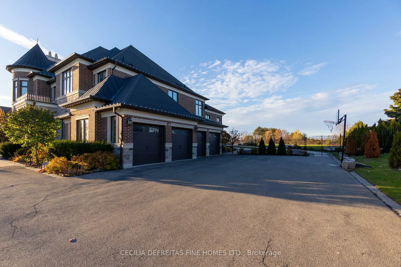 78, Mizuno, Kleinburg, Vaughan