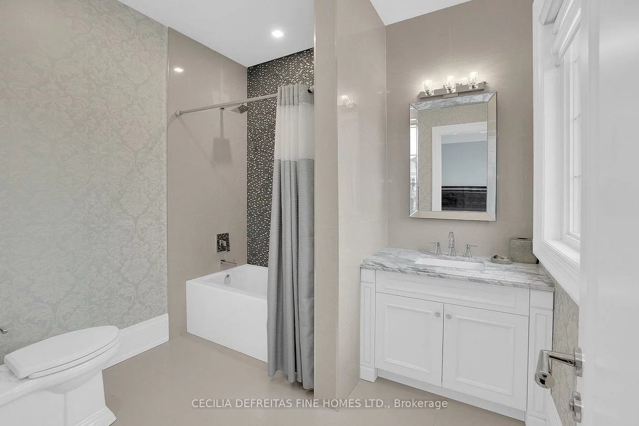 78, Mizuno, Kleinburg, Vaughan