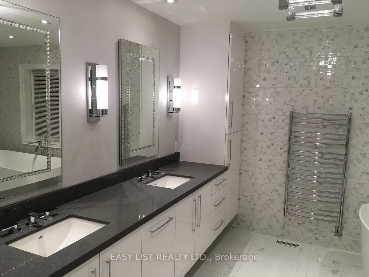 785, Clarence, Islington Woods, Vaughan