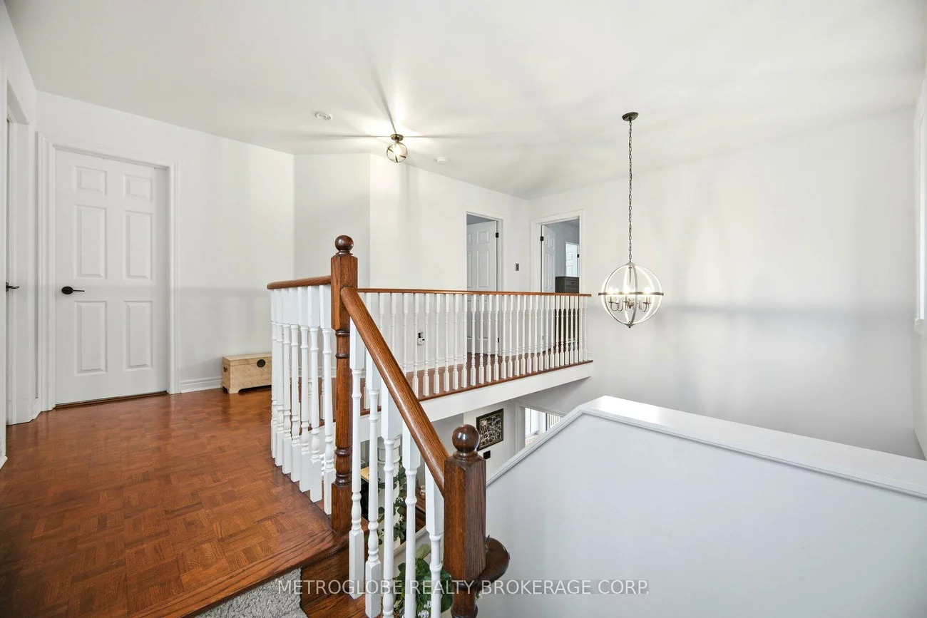 231, Matthew, East Woodbridge, Vaughan