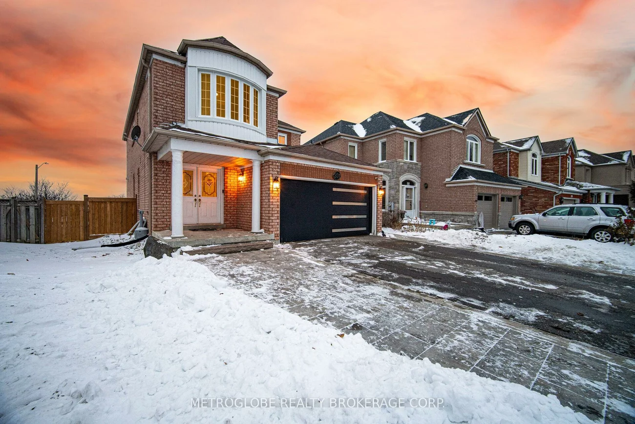 231, Matthew, East Woodbridge, Vaughan