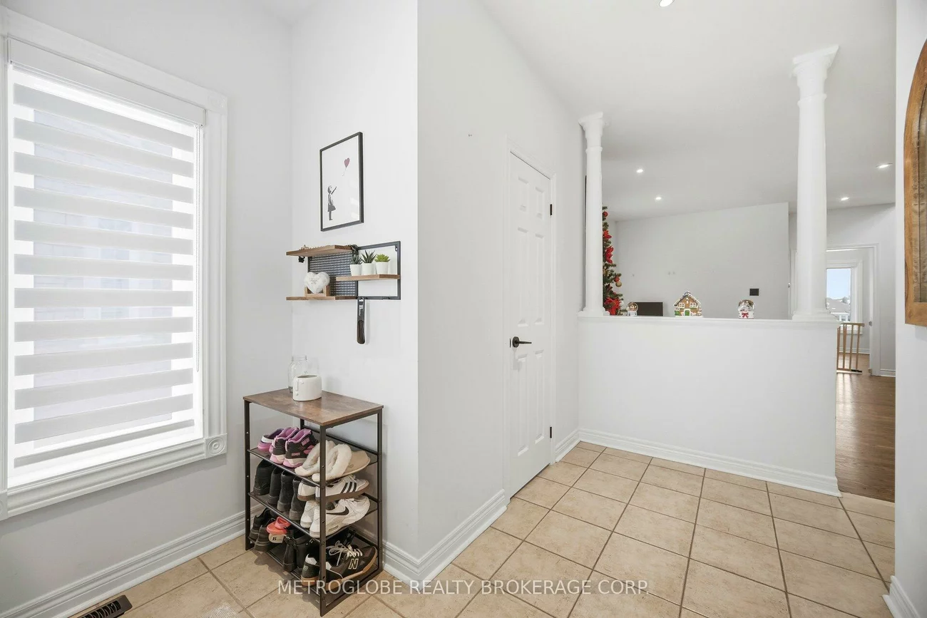 231, Matthew, East Woodbridge, Vaughan