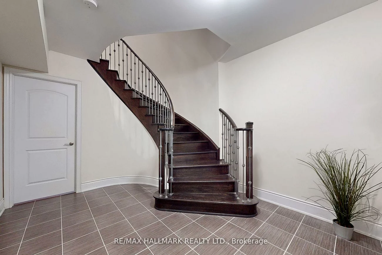 64, Chesney, Kleinburg, Vaughan