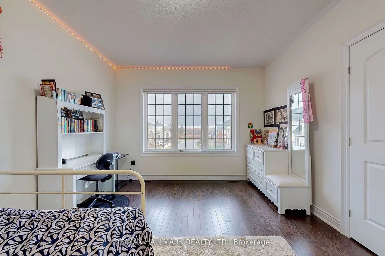 64, Chesney, Kleinburg, Vaughan