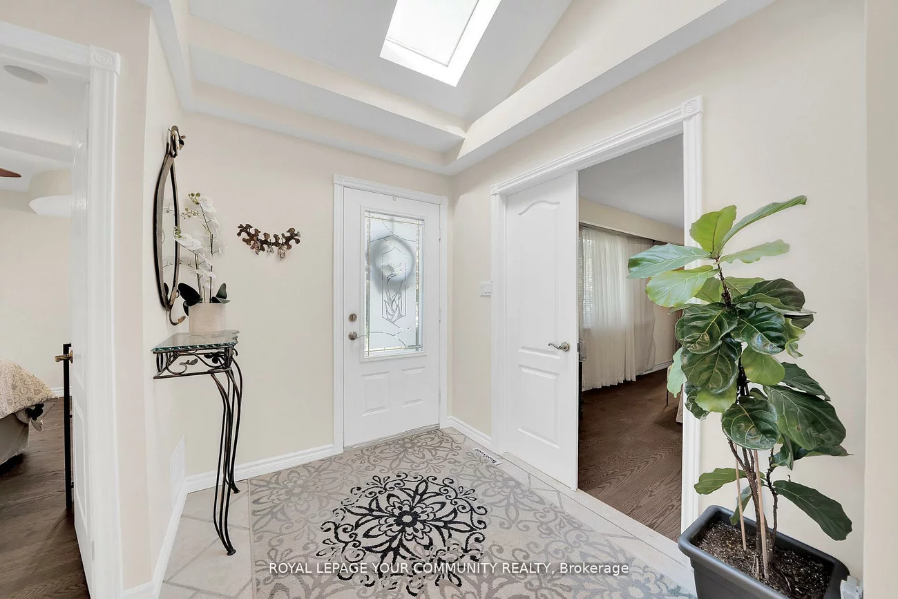 8065, Kipling, West Woodbridge, Vaughan