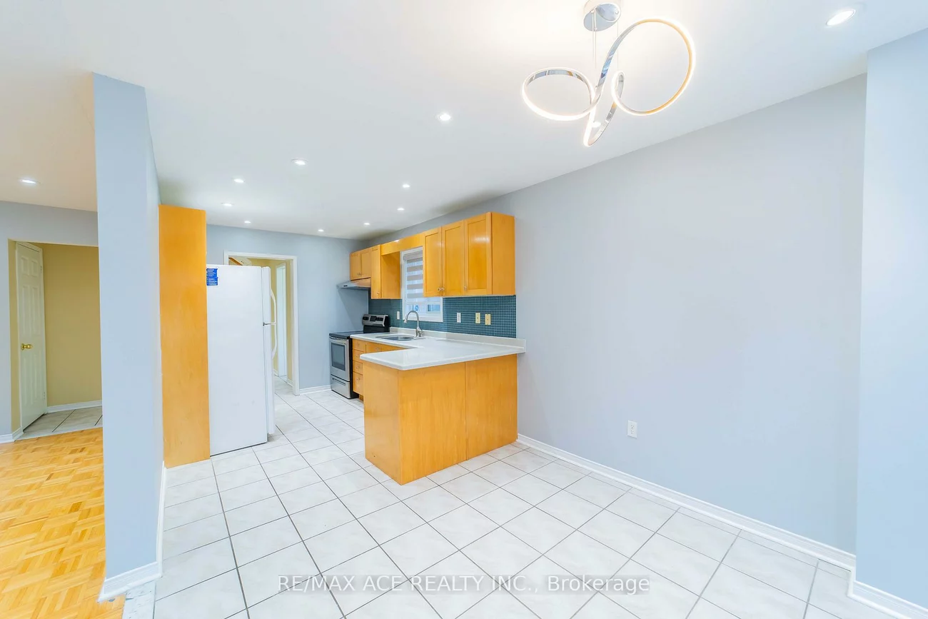 65, Blackthorn, Maple, Vaughan