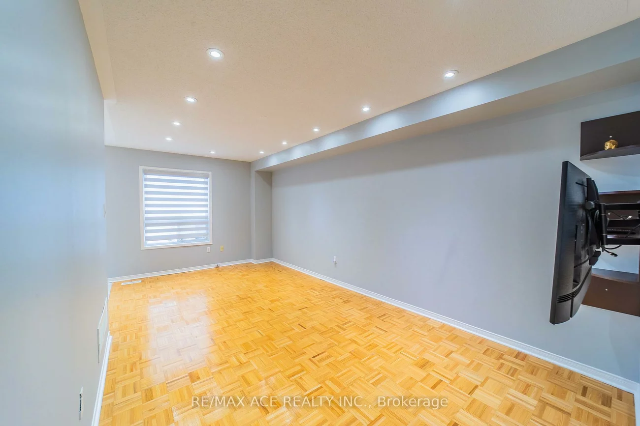 65, Blackthorn, Maple, Vaughan