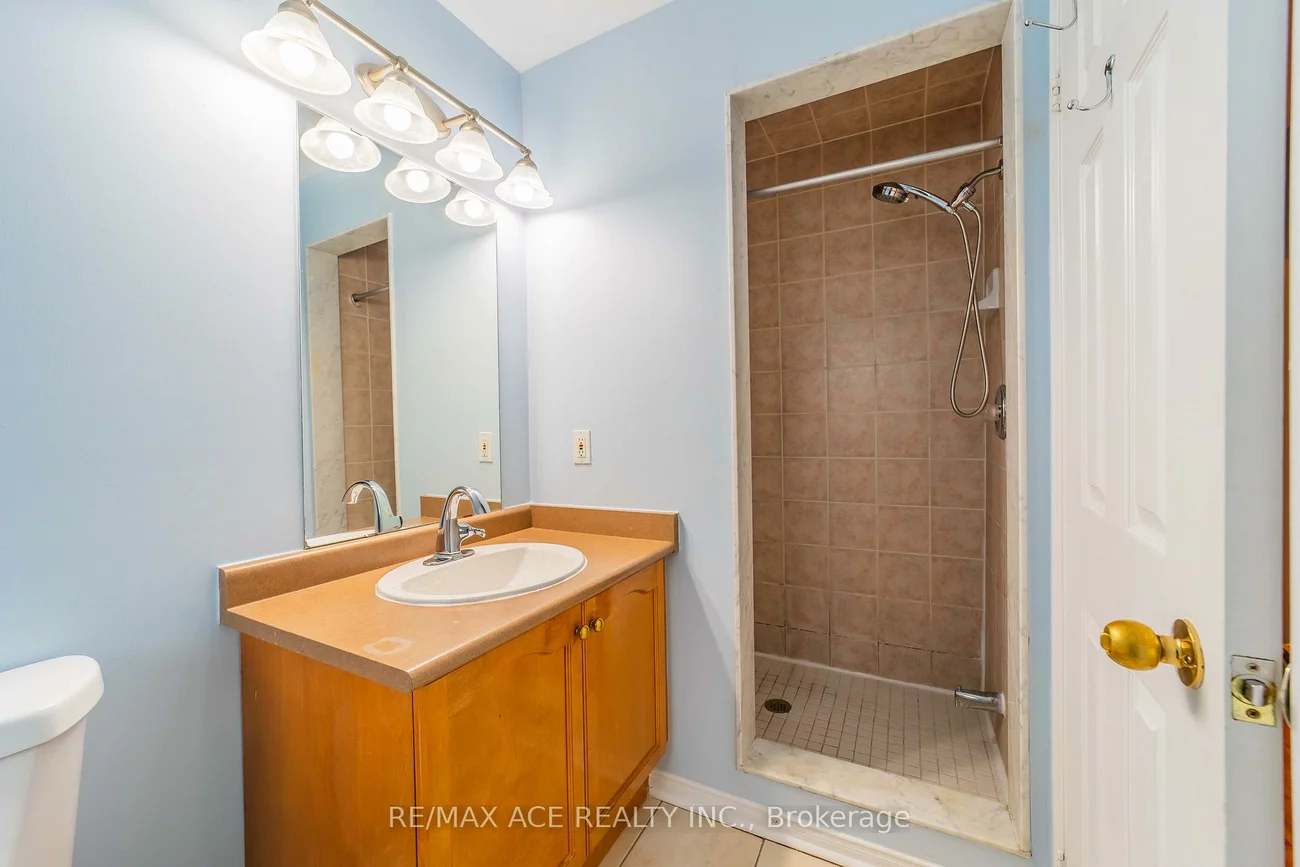 65, Blackthorn, Maple, Vaughan