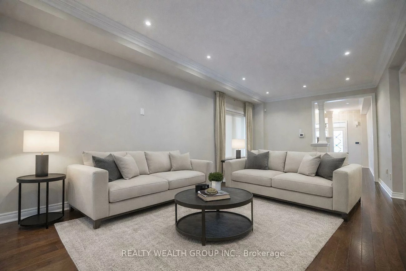 32, Rock Elm, Patterson, Vaughan