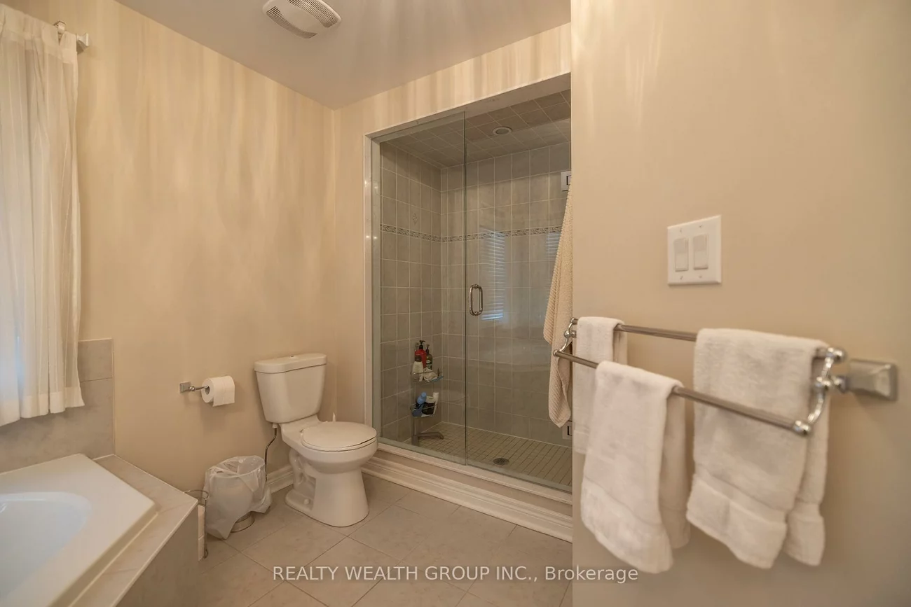 32, Rock Elm, Patterson, Vaughan