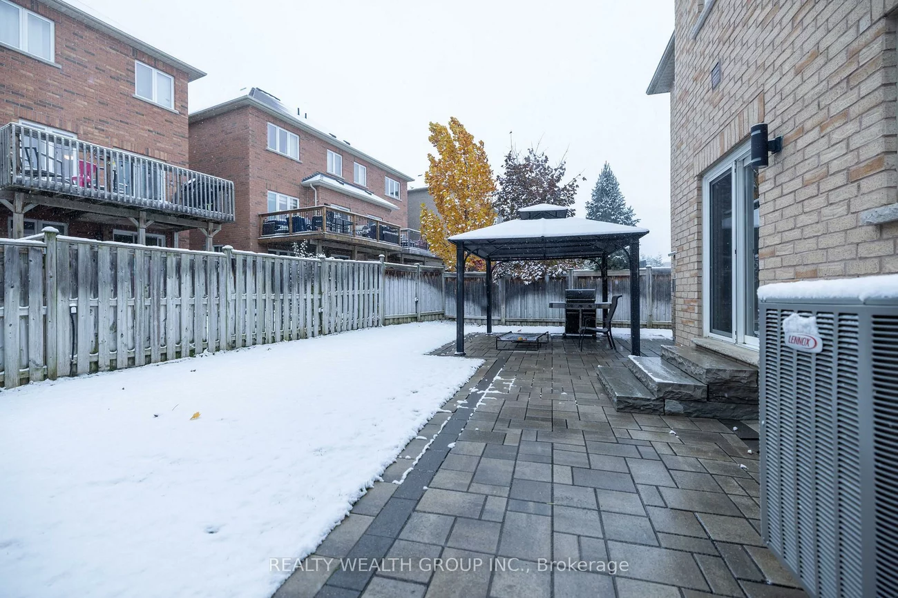 32, Rock Elm, Patterson, Vaughan