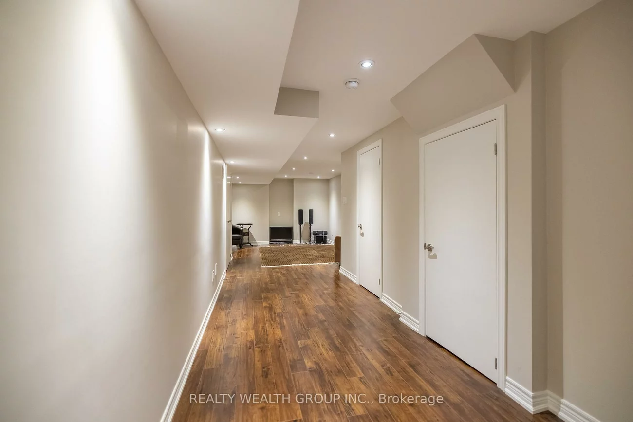 32, Rock Elm, Patterson, Vaughan