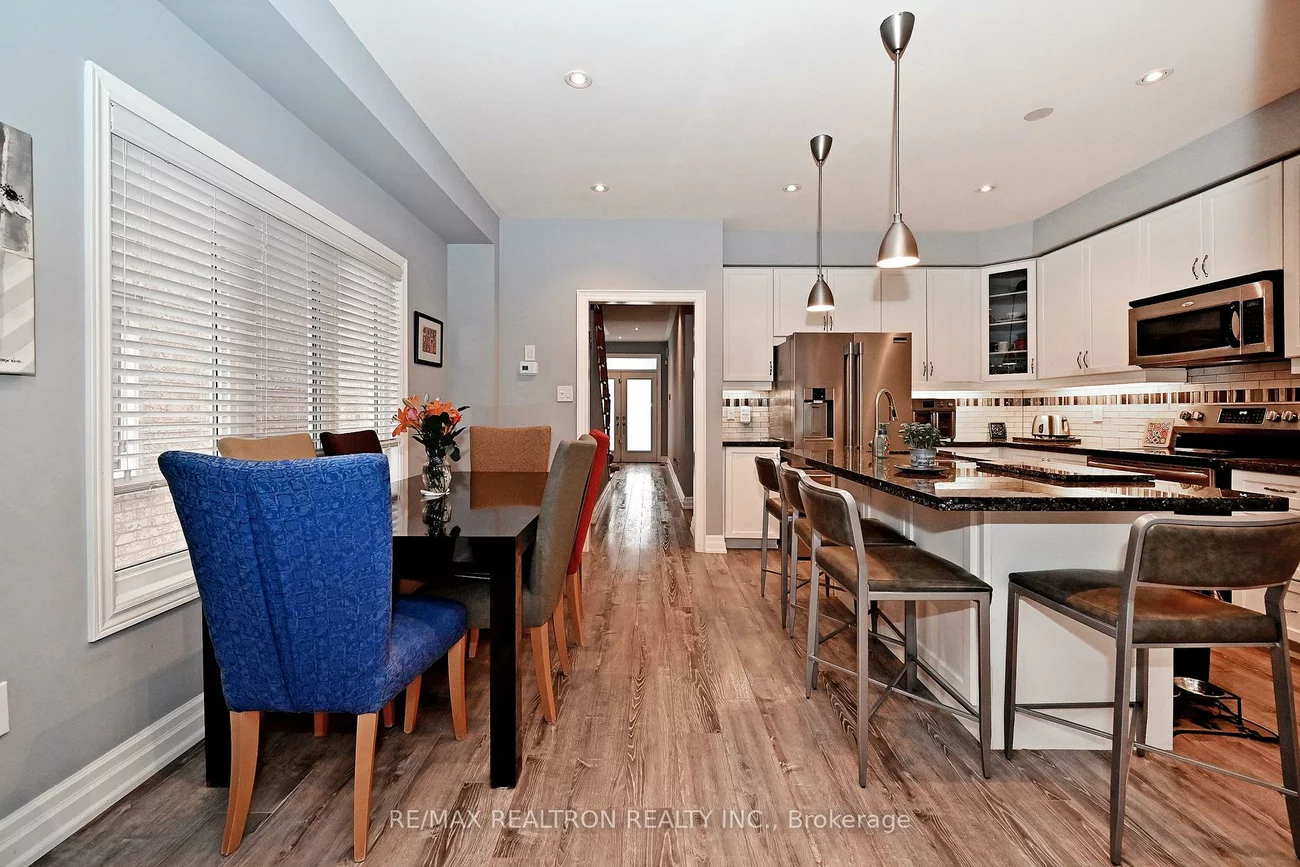 28, Spring Arbour, Patterson, Vaughan