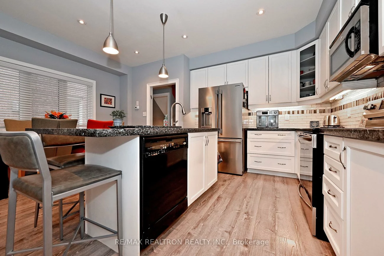 28, Spring Arbour, Patterson, Vaughan