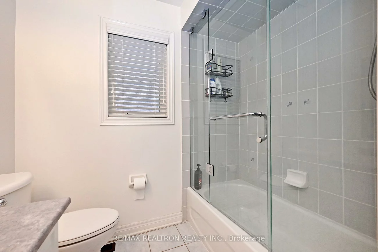 28, Spring Arbour, Patterson, Vaughan