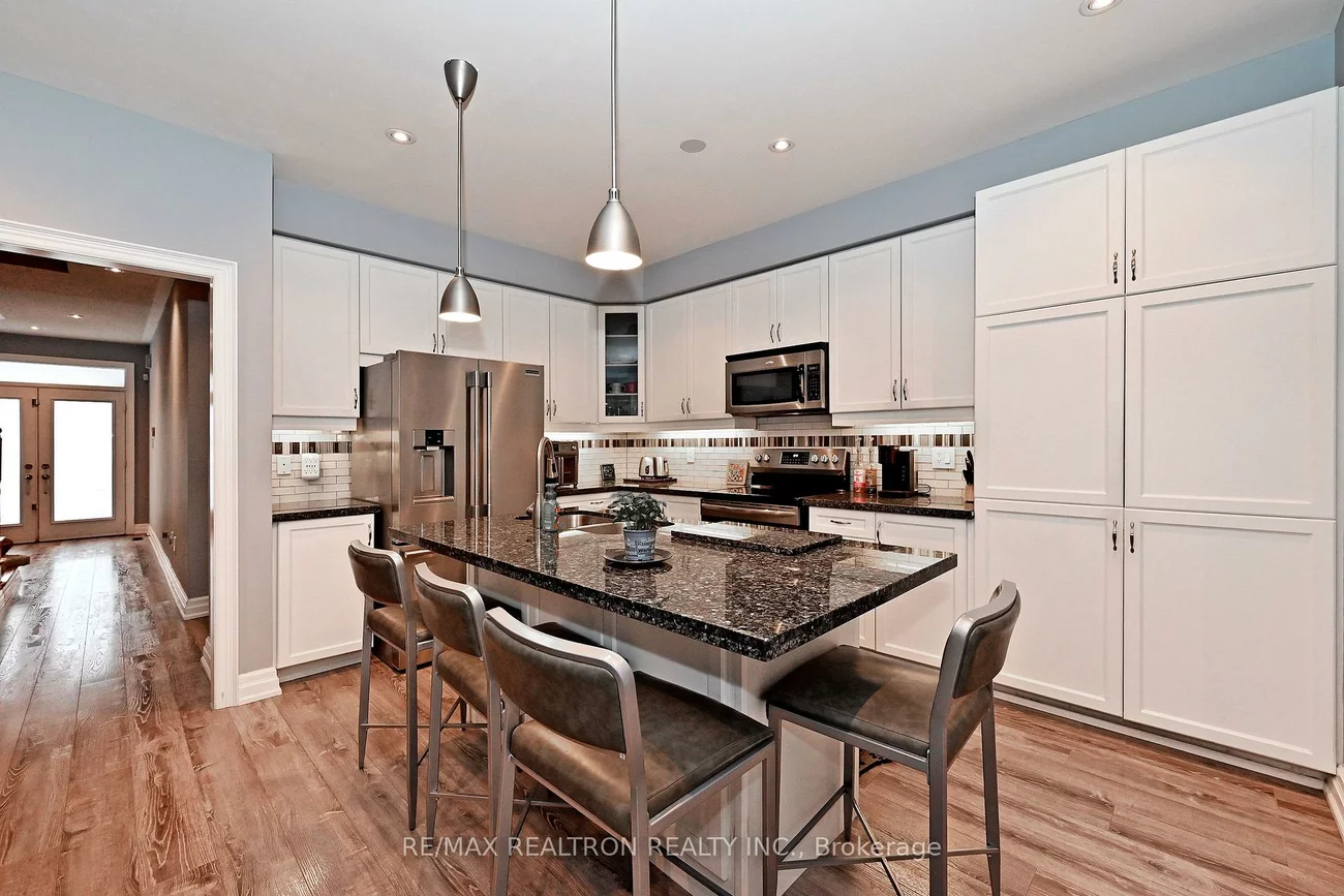 28, Spring Arbour, Patterson, Vaughan