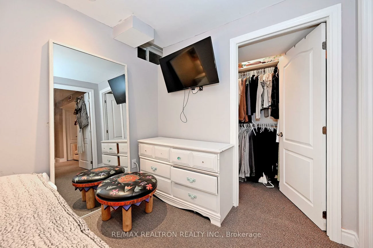 28, Spring Arbour, Patterson, Vaughan