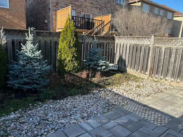 28, Spring Arbour, Patterson, Vaughan