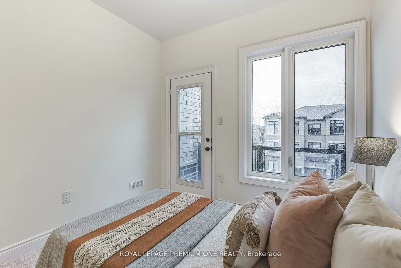 117, Tennant, Vellore Village, Vaughan