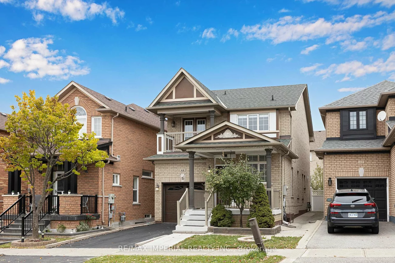 44, Hawkview, Vellore Village, Vaughan