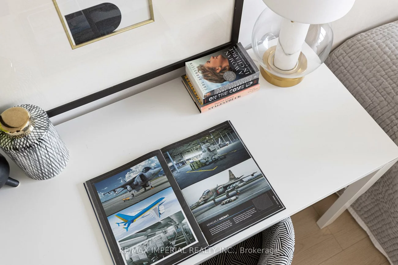 44, Hawkview, Vellore Village, Vaughan