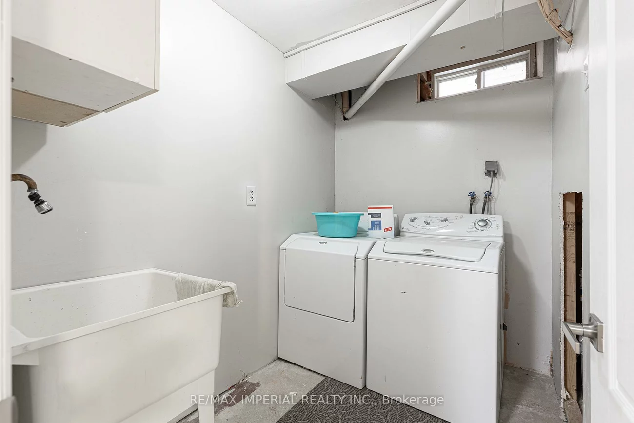 44, Hawkview, Vellore Village, Vaughan