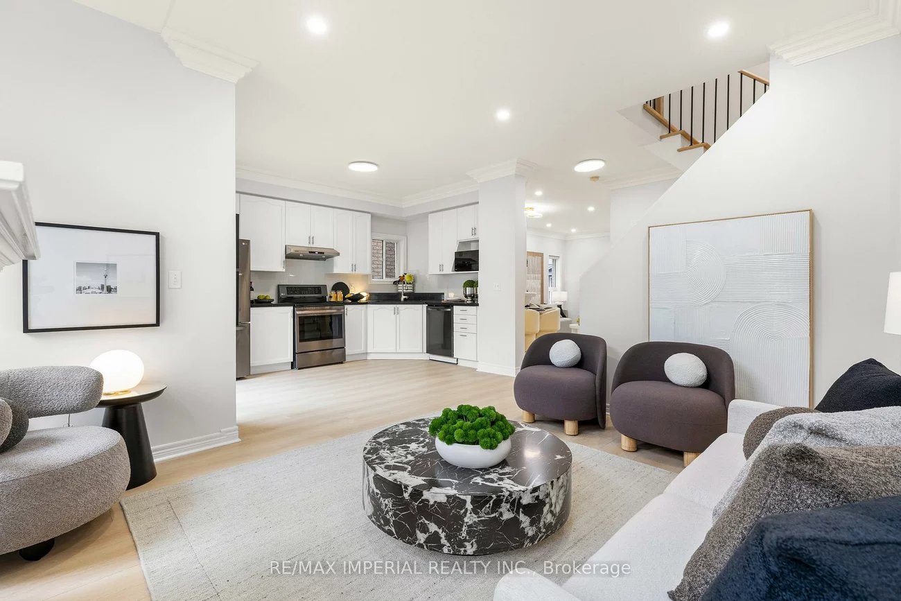 44, Hawkview, Vellore Village, Vaughan