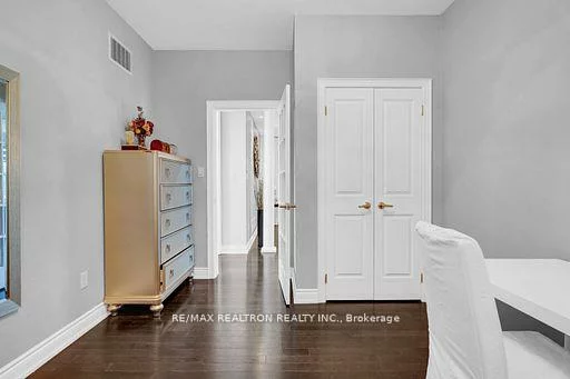 53, Gallant, Vellore Village, Vaughan