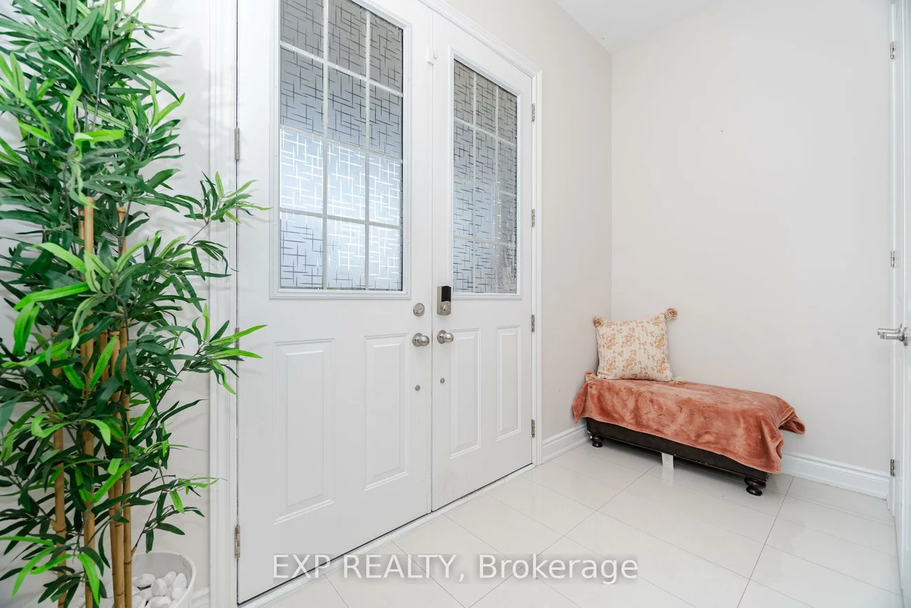 78, Gallant, Vellore Village, Vaughan