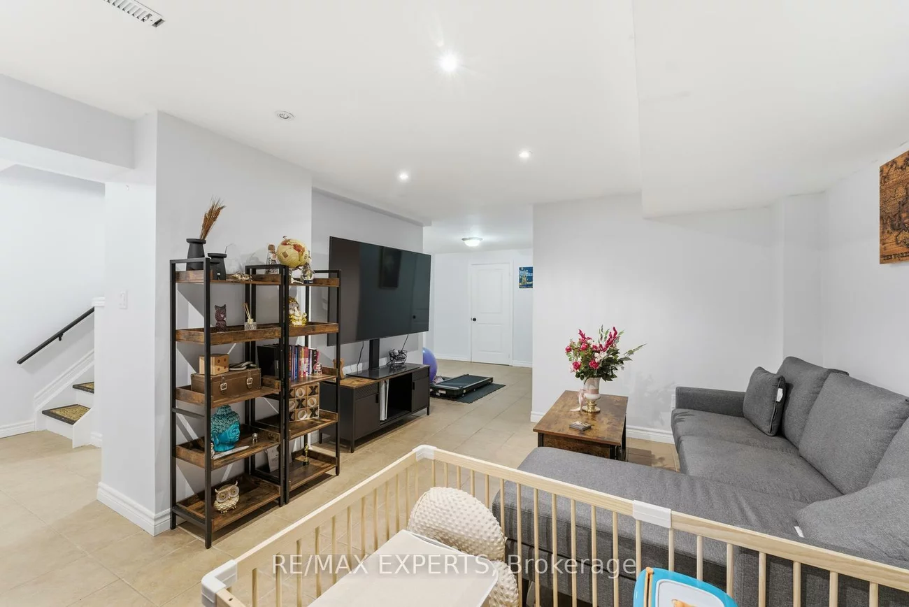 34, Castle Park, Sonoma Heights, Vaughan