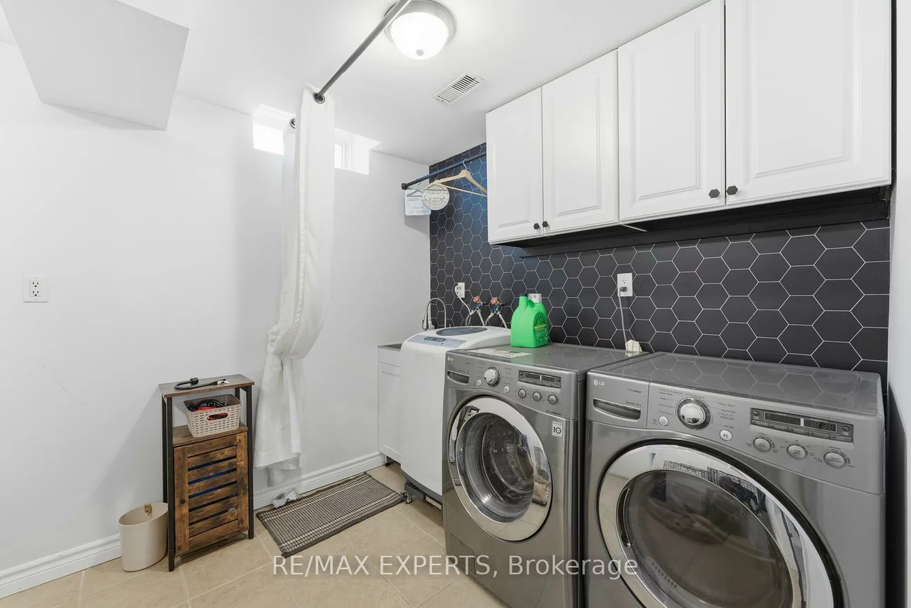 34, Castle Park, Sonoma Heights, Vaughan