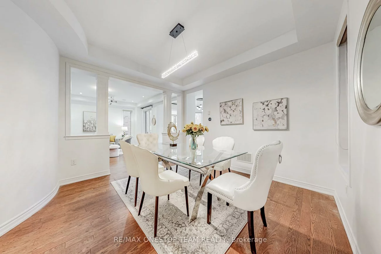 16, Nocturne, Kleinburg, Vaughan