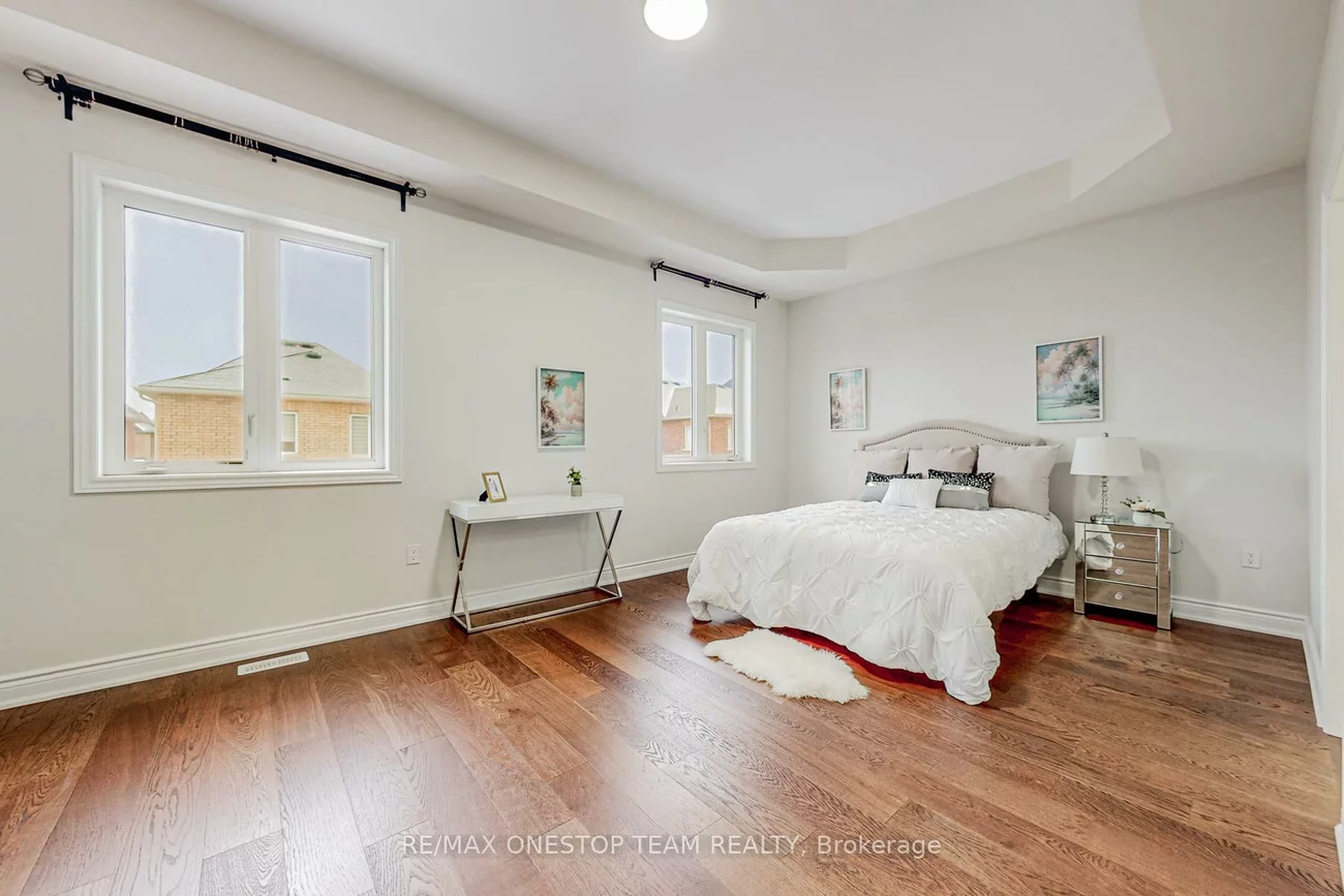 16, Nocturne, Kleinburg, Vaughan