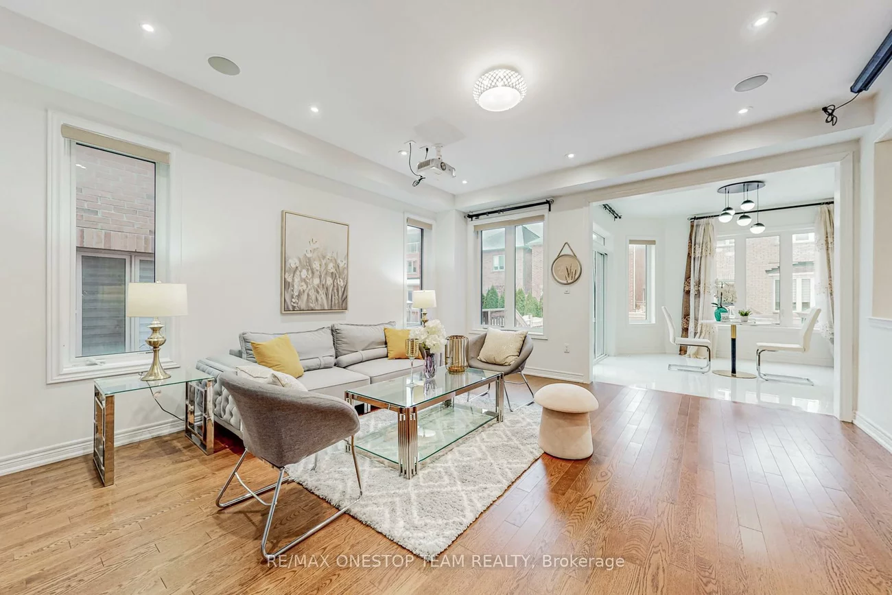 16, Nocturne, Kleinburg, Vaughan