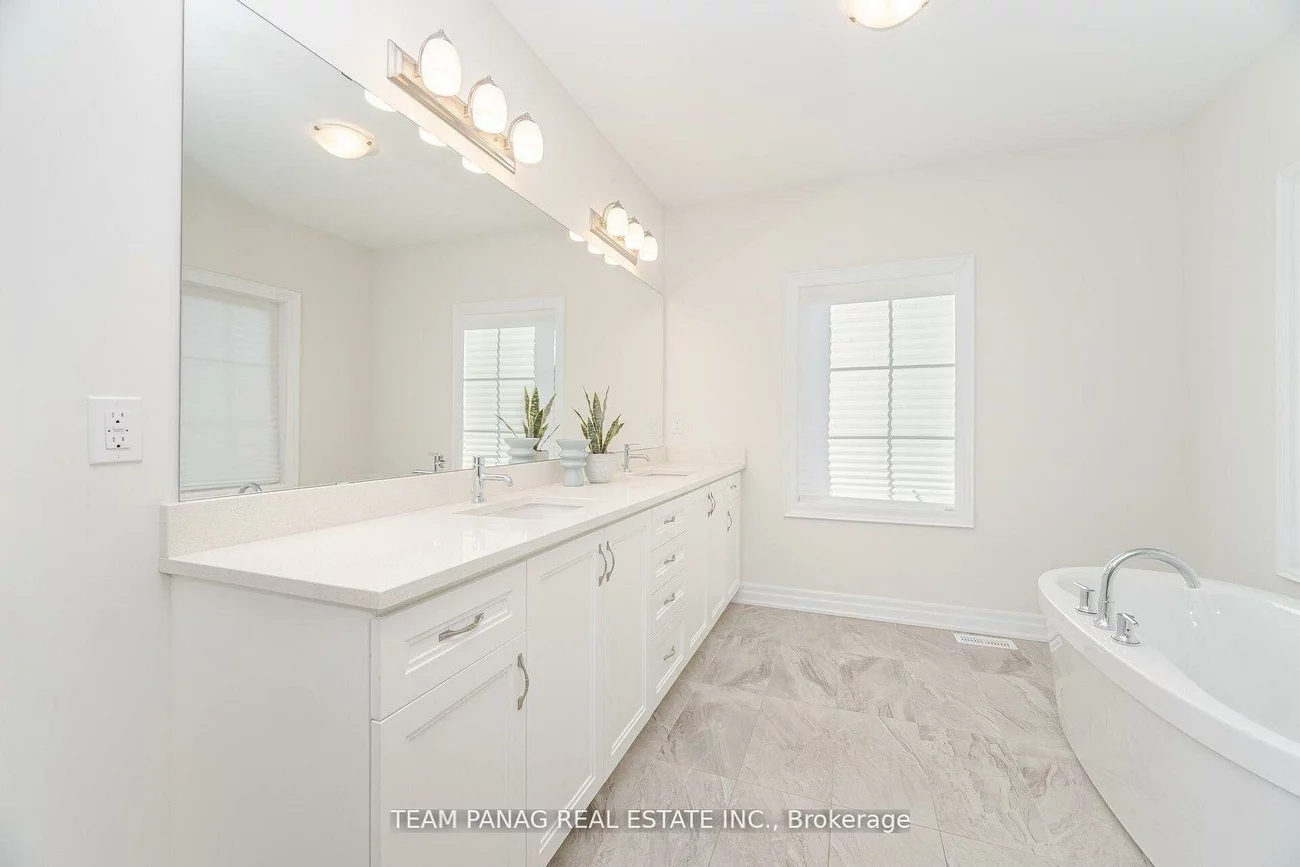 30, Ballantyne, Vellore Village, Vaughan