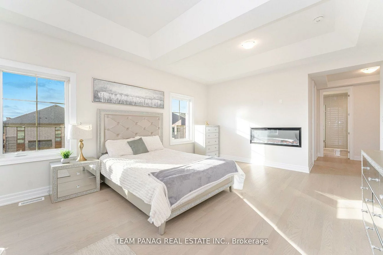 30, Ballantyne, Vellore Village, Vaughan