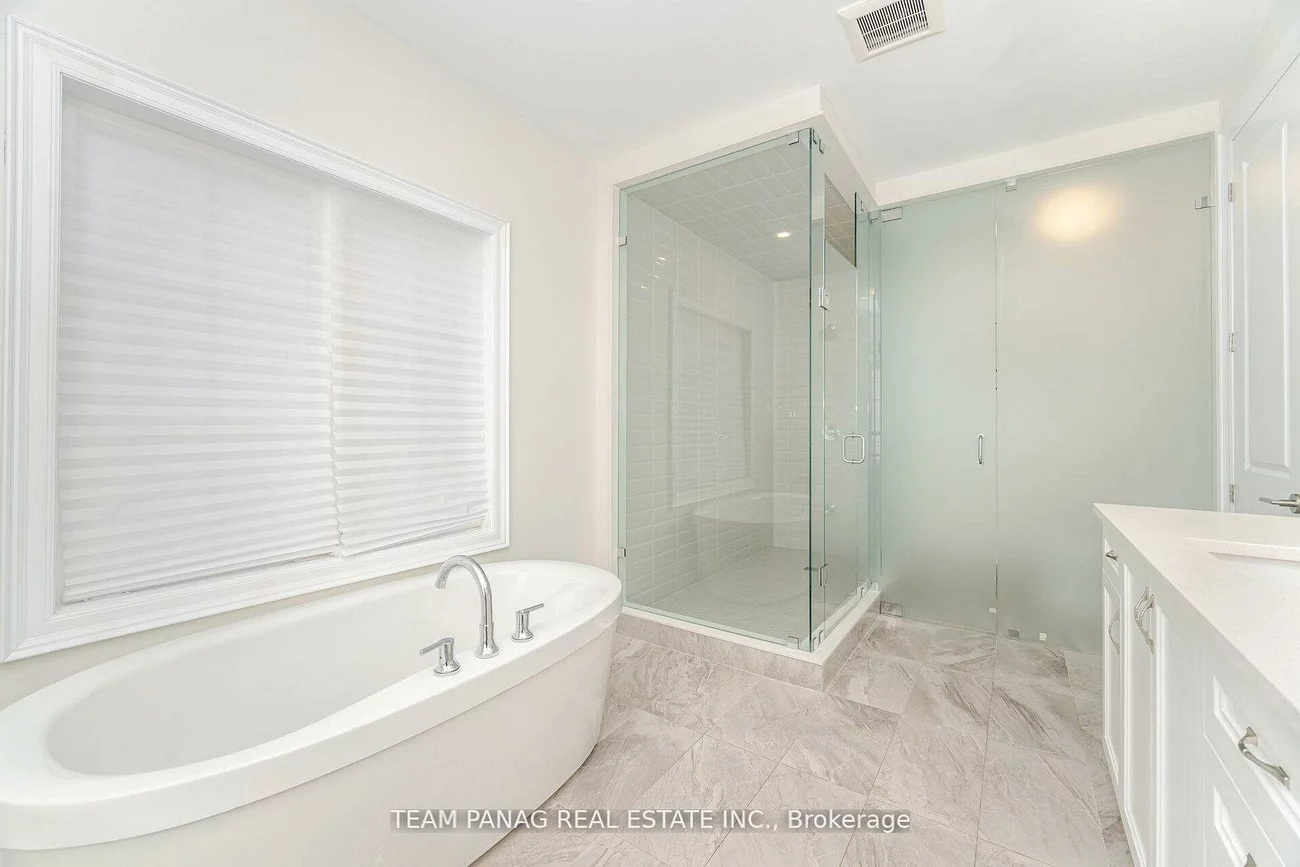 30, Ballantyne, Vellore Village, Vaughan