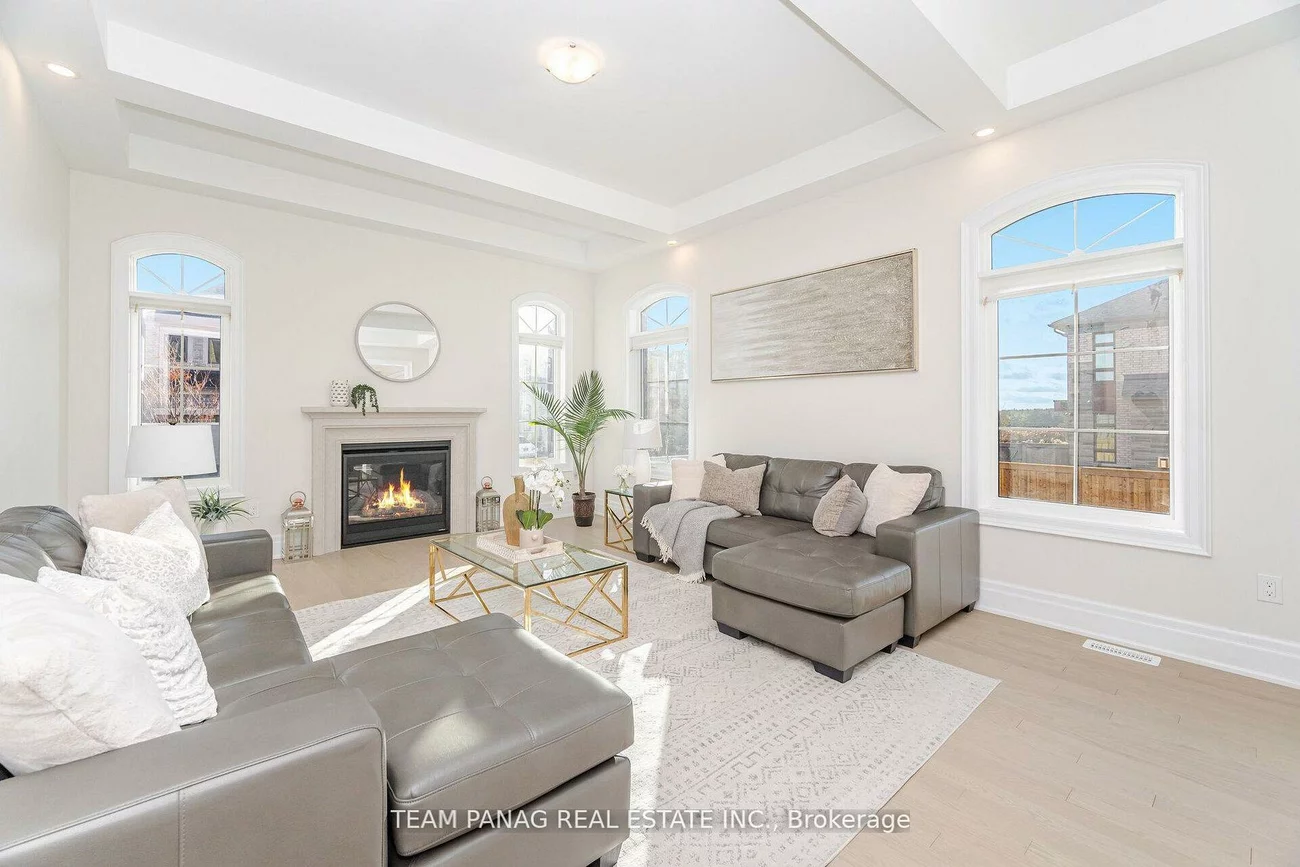 30, Ballantyne, Vellore Village, Vaughan