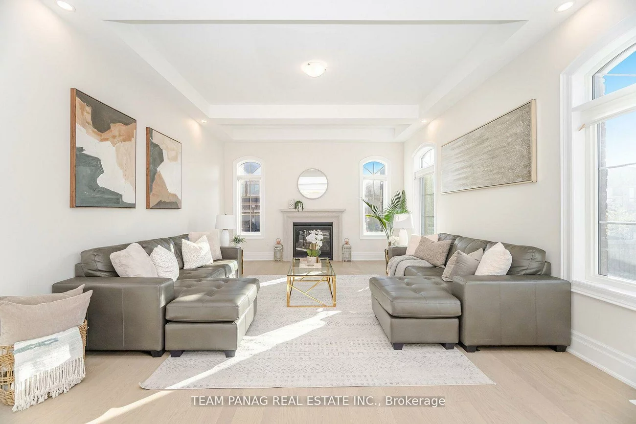 30, Ballantyne, Vellore Village, Vaughan