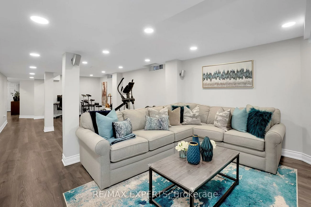 118, Kayla, Maple, Vaughan