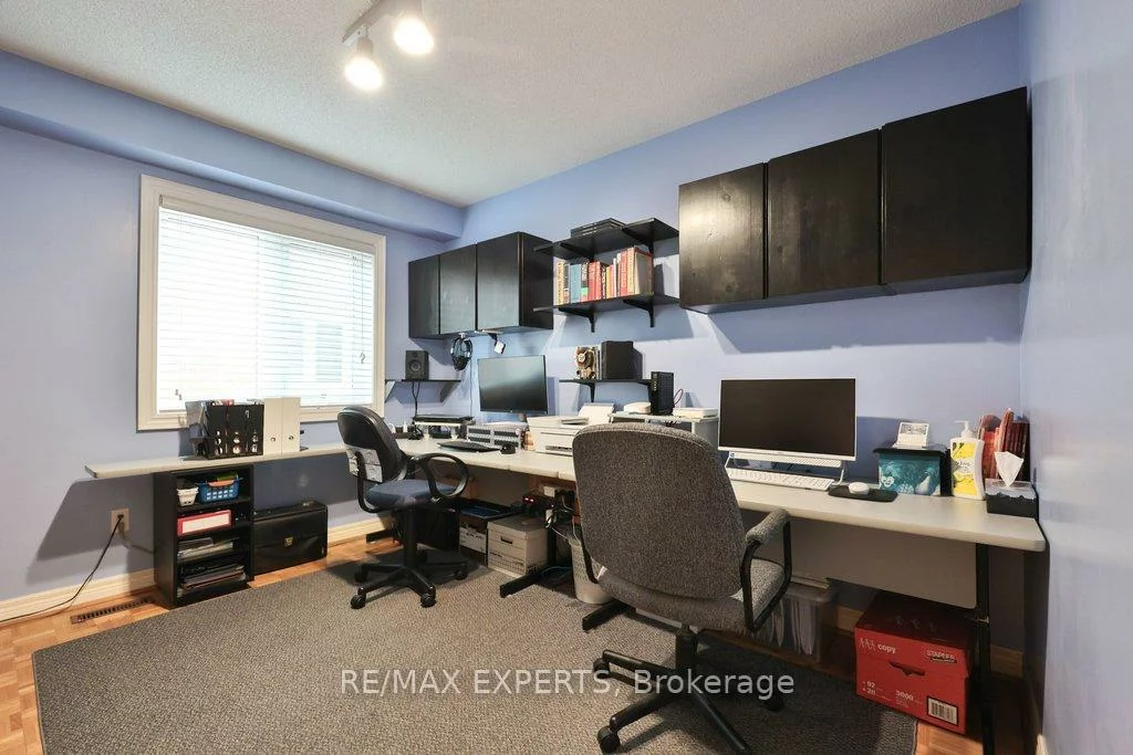 102, Vaughan Mills, Elder Mills, Vaughan