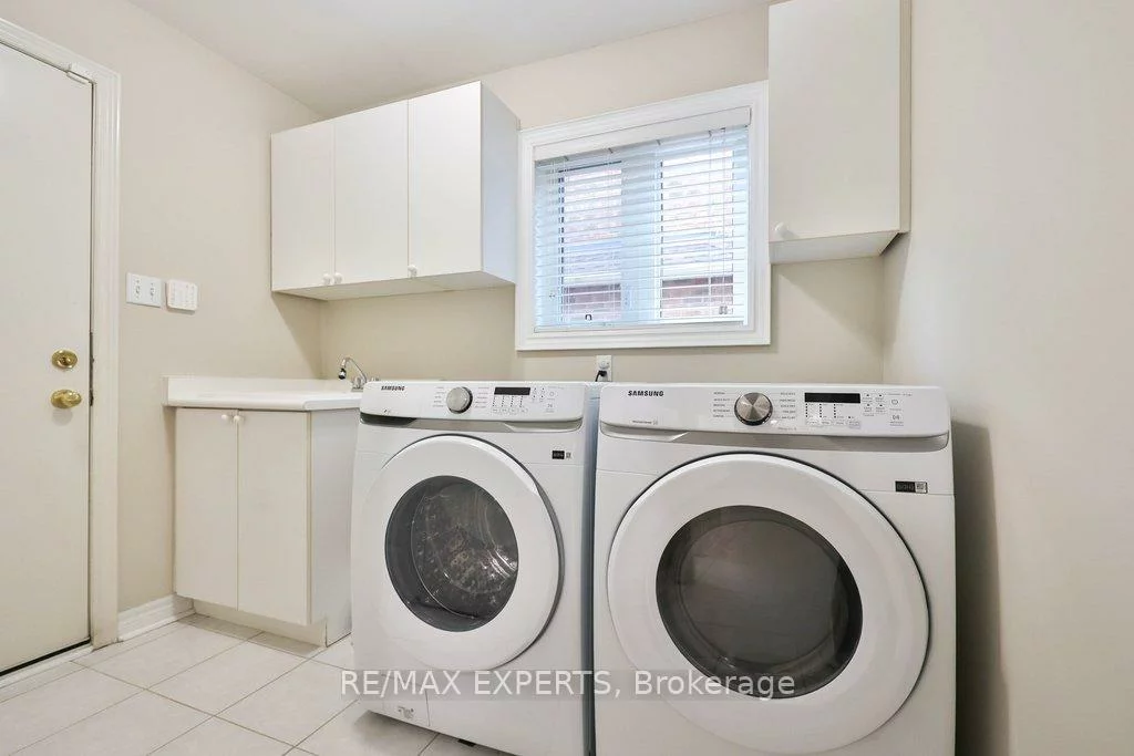 102, Vaughan Mills, Elder Mills, Vaughan