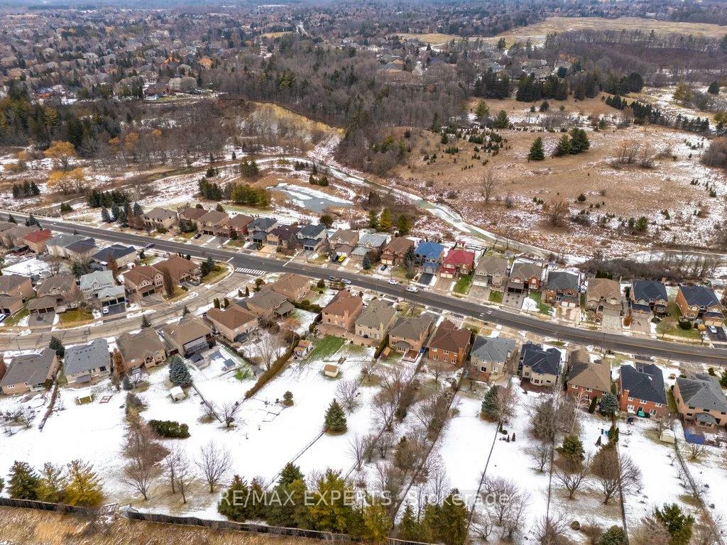 102, Vaughan Mills, Elder Mills, Vaughan