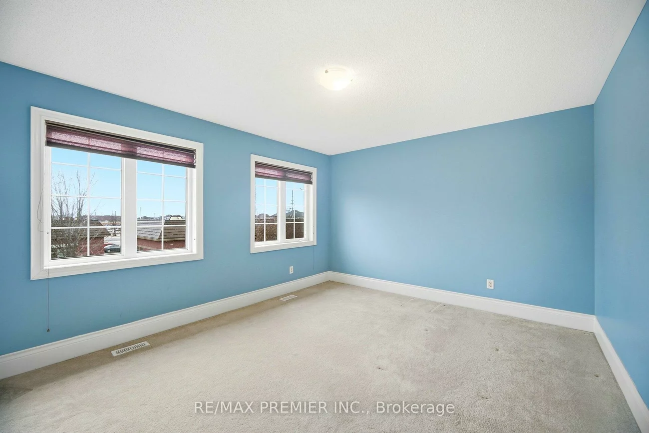 56, Stark, Vellore Village, Vaughan