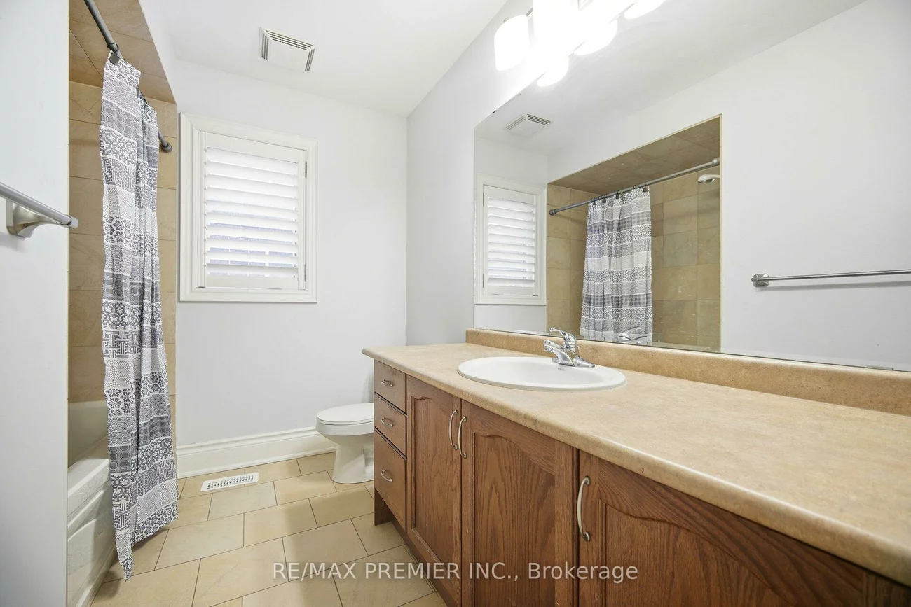 56, Stark, Vellore Village, Vaughan