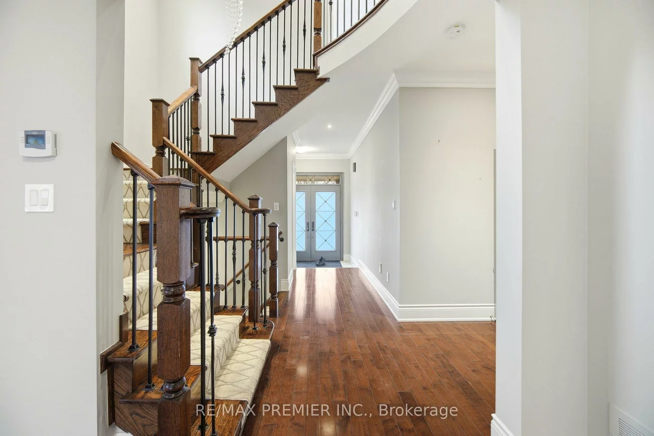 56, Stark, Vellore Village, Vaughan