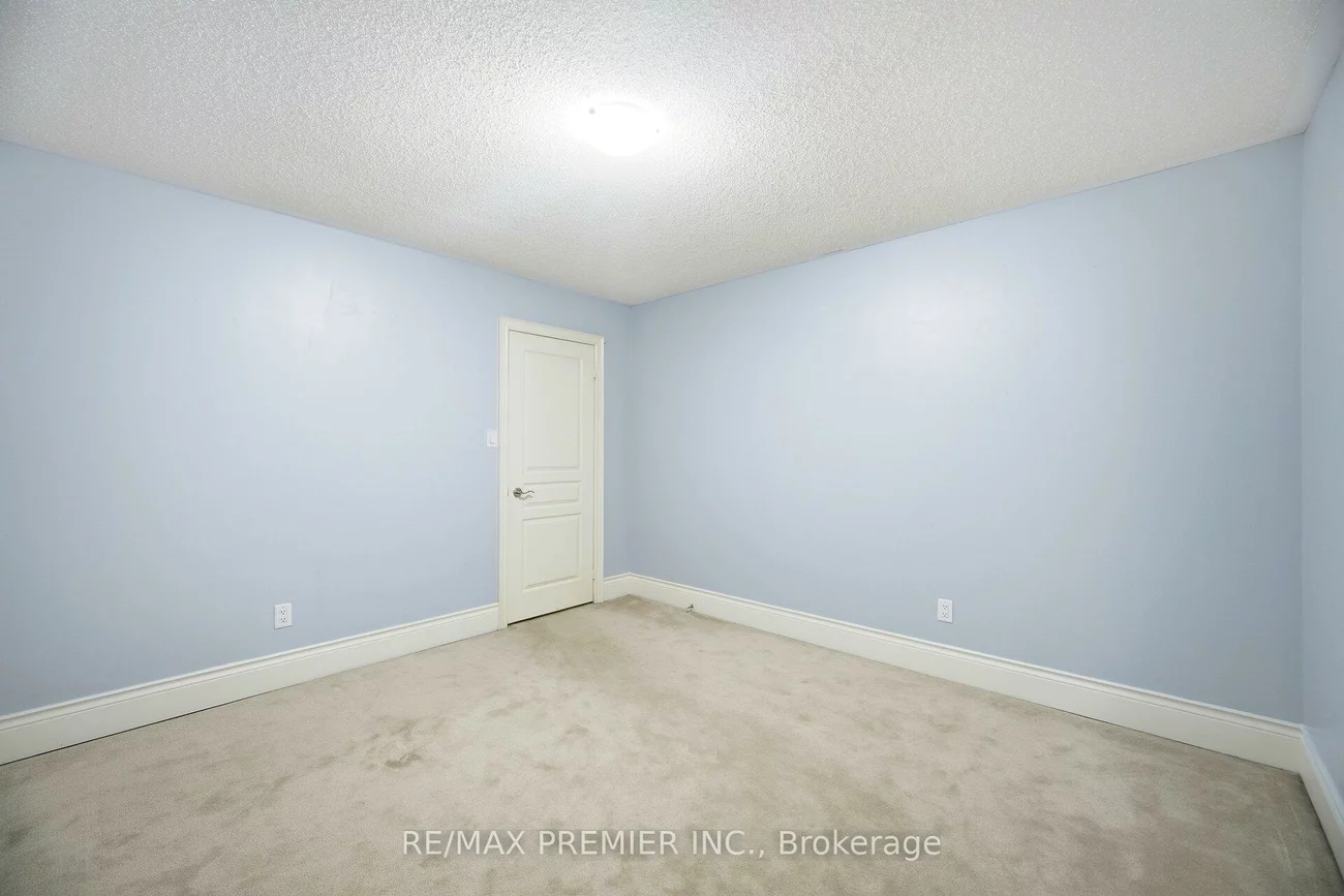 56, Stark, Vellore Village, Vaughan